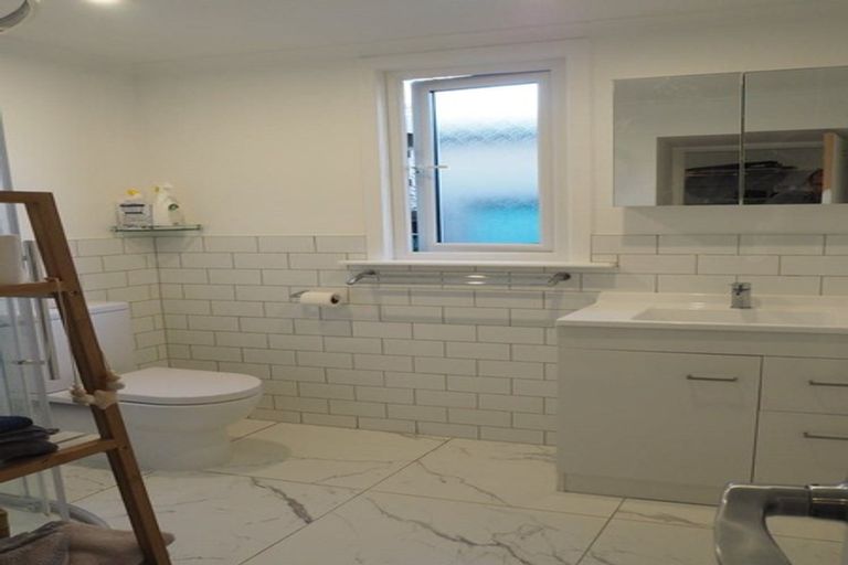 Photo of property in 2 Titoki Street, Alicetown, Lower Hutt, 5010