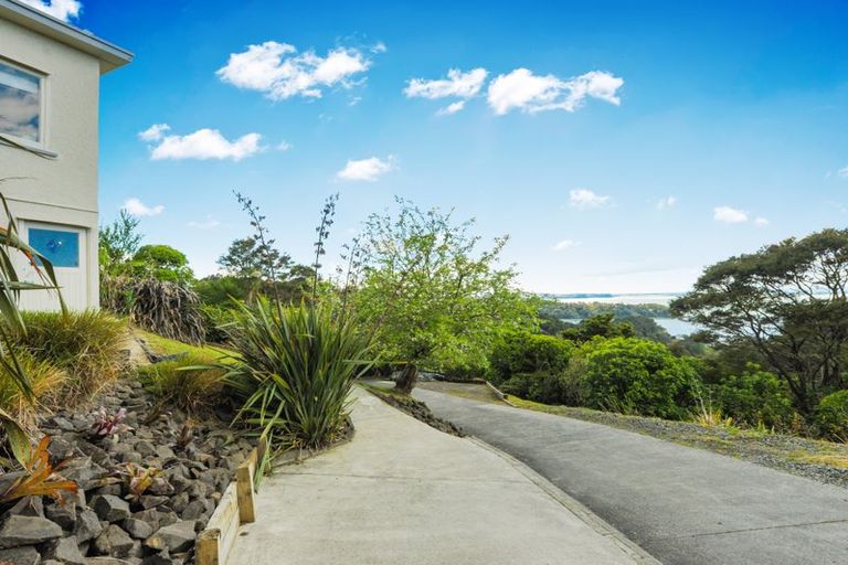 Photo of property in 137 Victory Road, Laingholm, Auckland, 0604