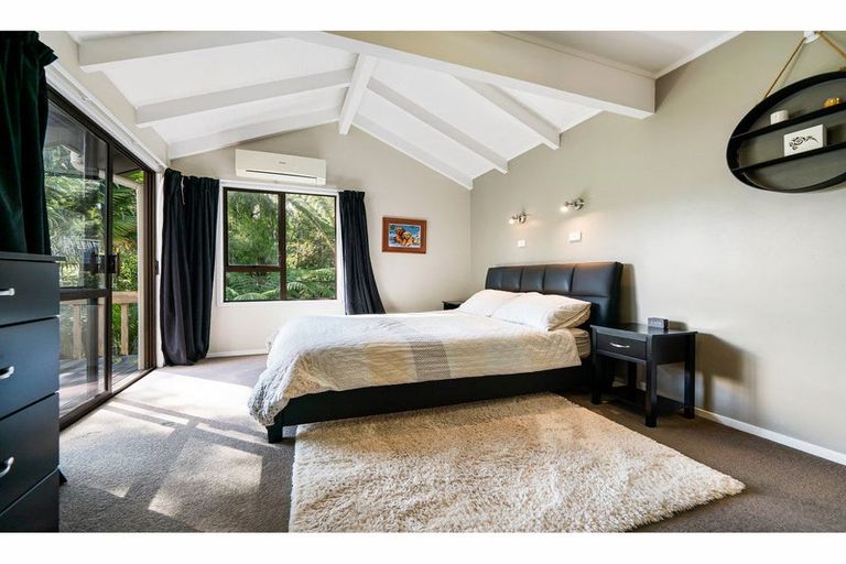 Photo of property in 200 Atkinson Road, Titirangi, Auckland, 0604