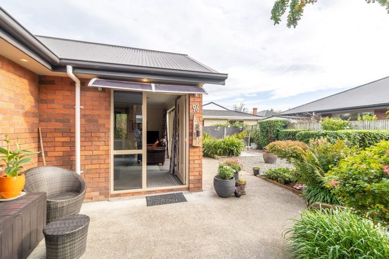 Photo of property in 96 Park Street, Winton, 9720