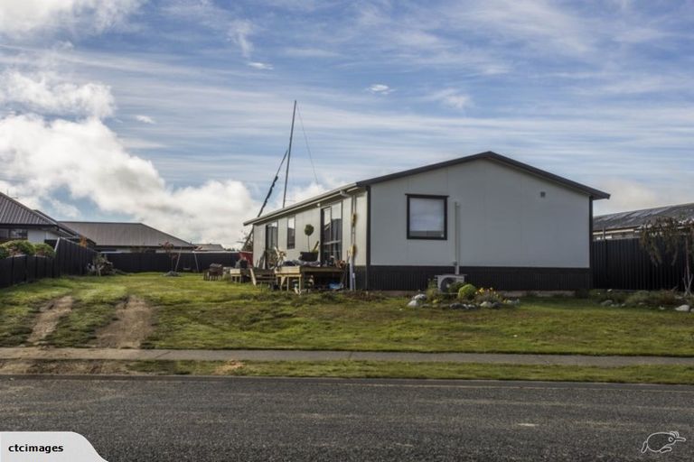 Photo of property in 47 Lawson Burrows Crescent, Te Anau, 9600