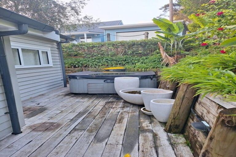 Photo of property in 57 Buckleton Road, Tawharanui Peninsula, Matakana, 0986