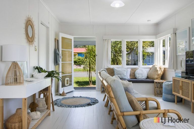 Photo of property in 18 Marine Avenue, Waihi Beach, 3611