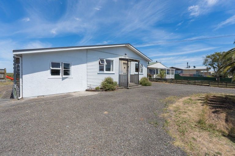 Photo of property in 4 Seabury Avenue, Foxton Beach, Foxton, 4815