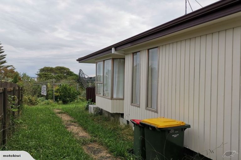 Photo of property in 2/17 Miramar Place, Pakuranga, Auckland, 2010