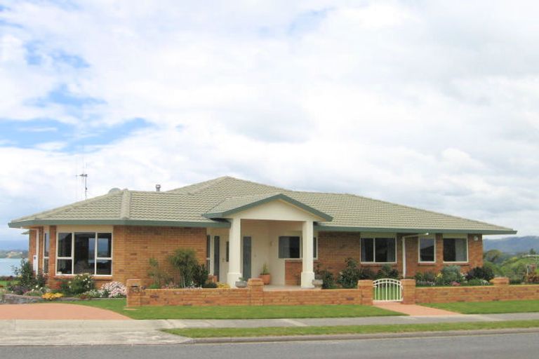 Photo of property in 53 Hamurana Road, Omokoroa, 3114