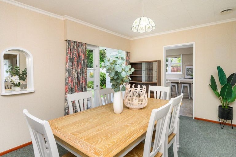 Photo of property in 4 Cremorne Avenue, Hokowhitu, Palmerston North, 4410