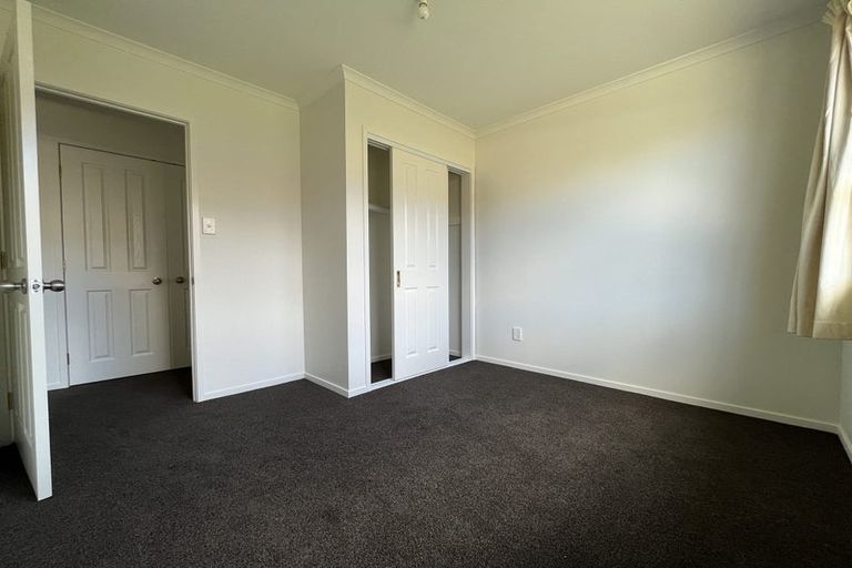 Photo of property in 87b Triangle Road, Massey, Auckland, 0614