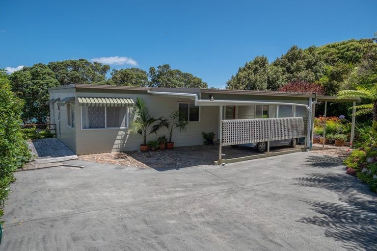 Photo of property in 8 Kotare Drive, Coopers Beach, 0420