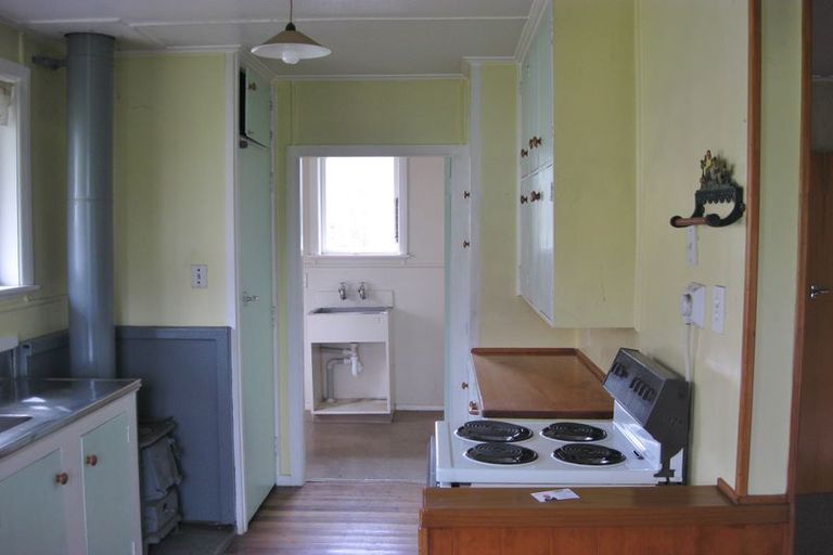 Photo of property in 2087 State Highway 2, Mount Bruce, Masterton, 5881