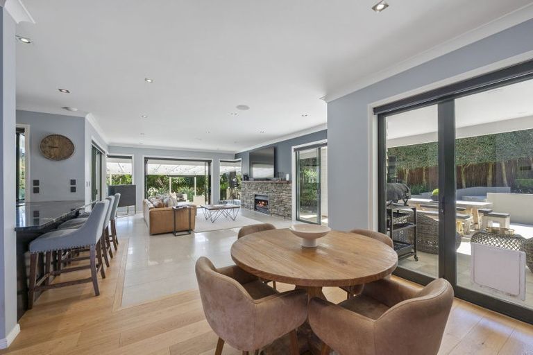 Photo of property in 12a Wainoni Heights, Greenhithe, Auckland, 0632