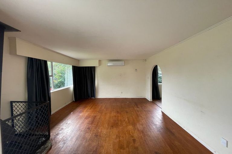 Photo of property in 35 Beeston Crescent, Manurewa, Auckland, 2102