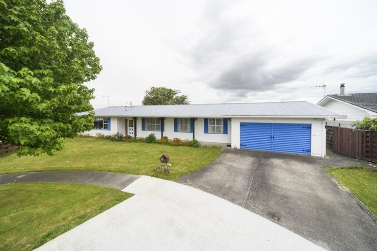 Photo of property in 17 Anaru Place, Awapuni, Palmerston North, 4412