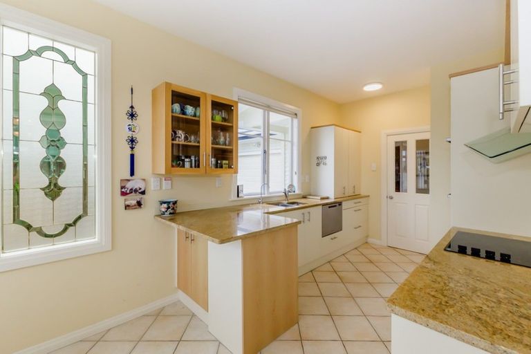 Photo of property in 30 Newry Road, Raumati Beach, Paraparaumu, 5032