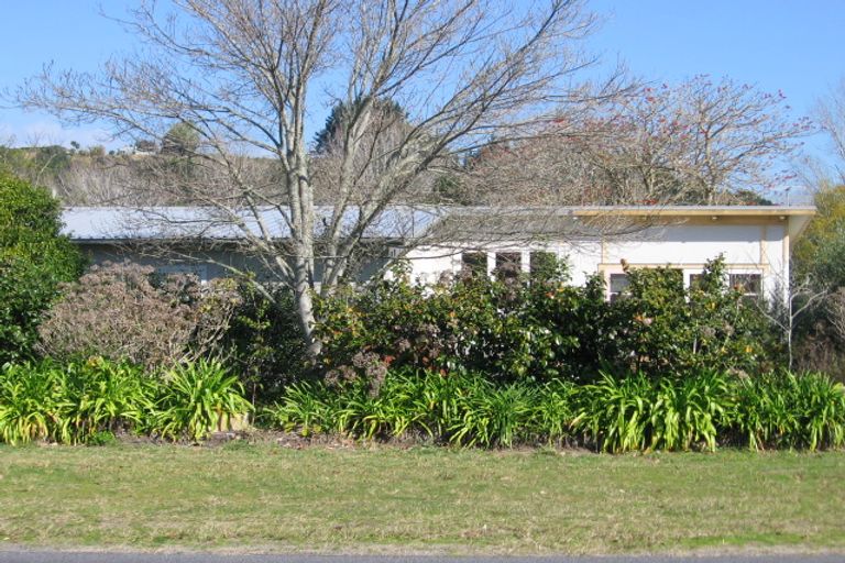 Photo of property in 30 Riverview Road, Cooks Beach, Whitianga, 3591