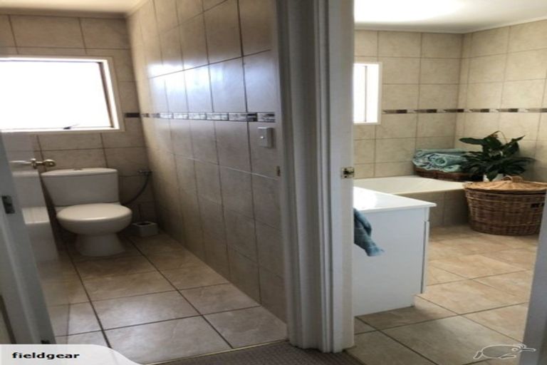 Photo of property in 69 O'halloran Road, Howick, Auckland, 2014