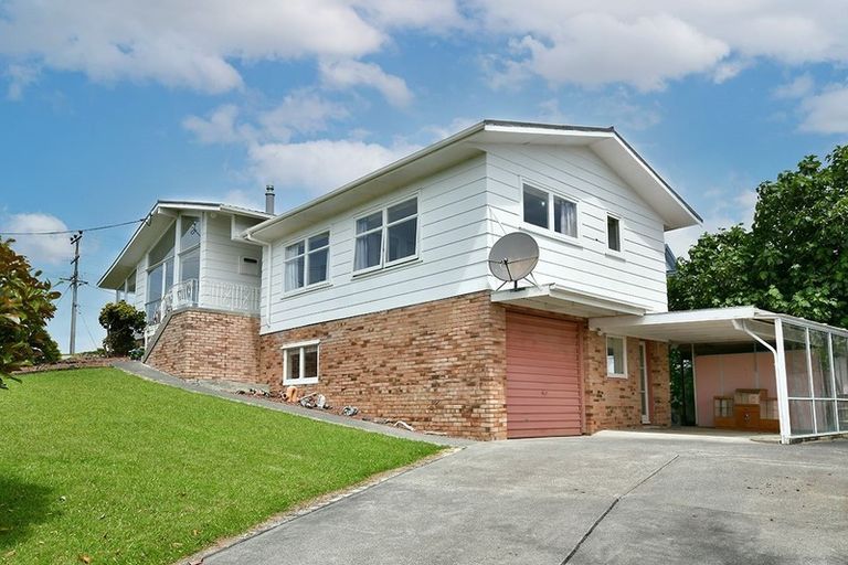 Photo of property in 64 Stanmore Bay Road, Stanmore Bay, Whangaparaoa, 0932