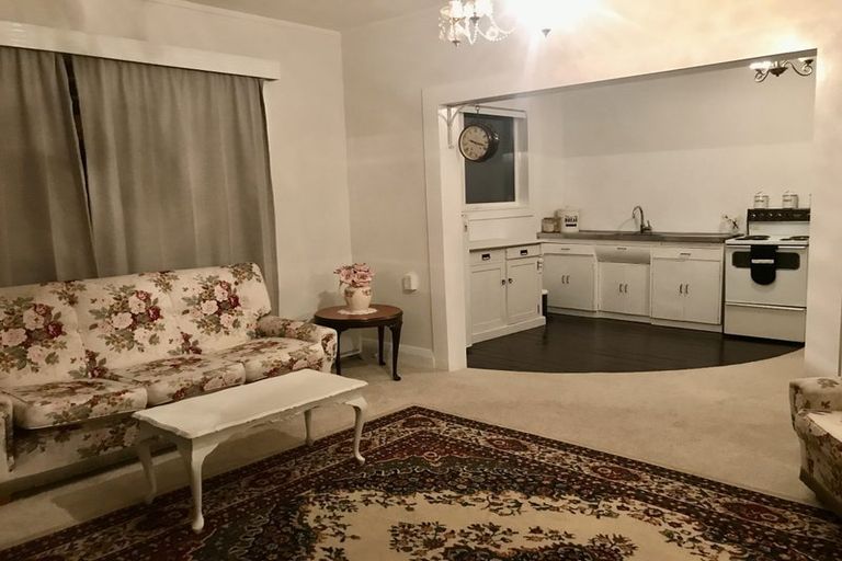 Photo of property in 44 Adderley Street, Westport, 7825