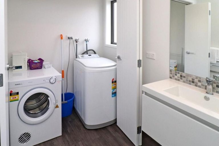 Photo of property in 4/5 Jones Crescent, Melville, Hamilton, 3206