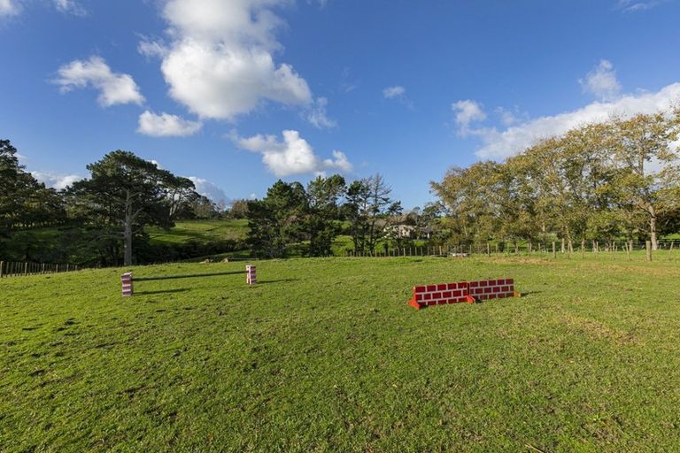 Photo of property in 19 Lloyd Road, Riverhead, Albany, 0793