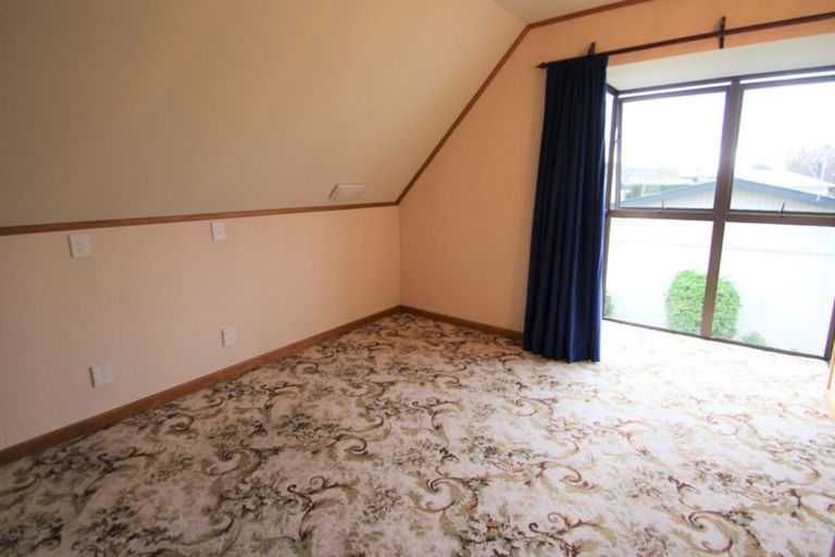 Photo of property in 16 Traford Street, Gore, 9710