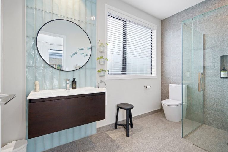 Photo of property in 22 Jarrett Terrace, Leamington, Cambridge, 3432