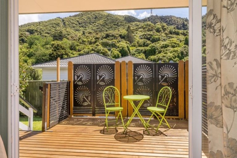 Photo of property in 18 Tulsa Grove, Totara Park, Upper Hutt, 5018