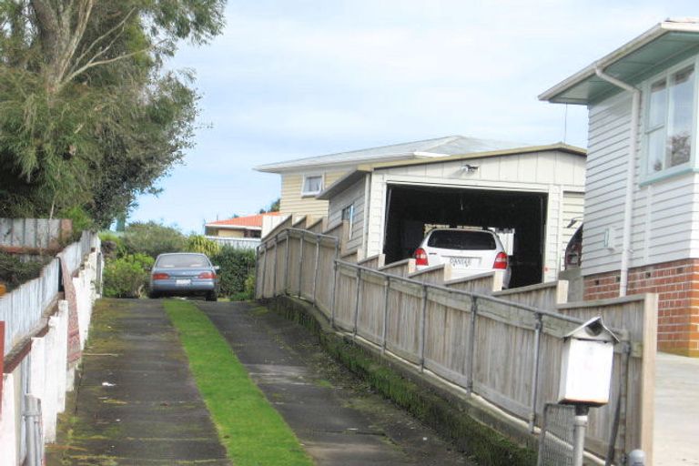 Photo of property in 4 Capella Place, Manurewa, Auckland, 2102