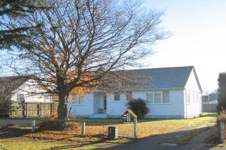 Photo of property in 12 Gregory Avenue, Islington, Christchurch, 8042