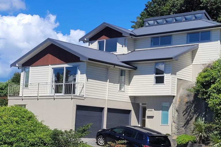 Photo of property in 3 Saint Aidans Way, Tawa, Wellington, 5028