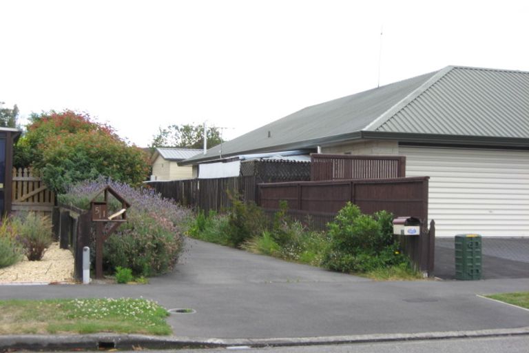 Photo of property in 51 Briarmont Street, Avondale, Christchurch, 8061