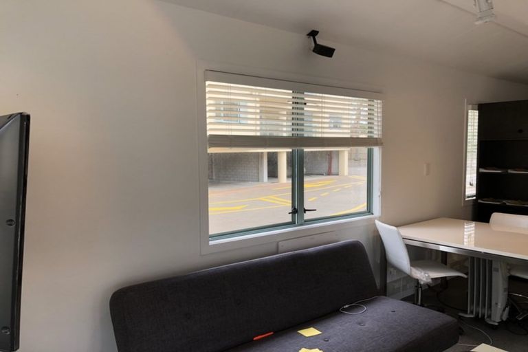 Photo of property in Ellerslie Court, 1/3c Harrison Road, Mount Wellington, Auckland, 1060