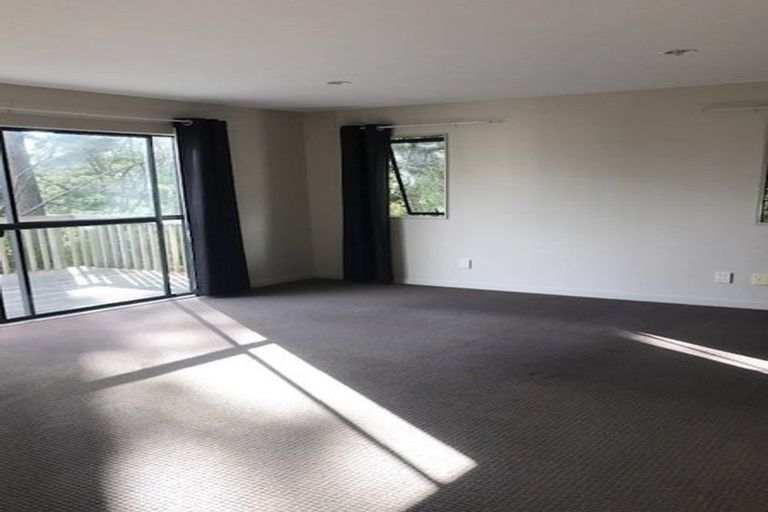 Photo of property in 180 Schnapper Rock Road, Schnapper Rock, Auckland, 0632