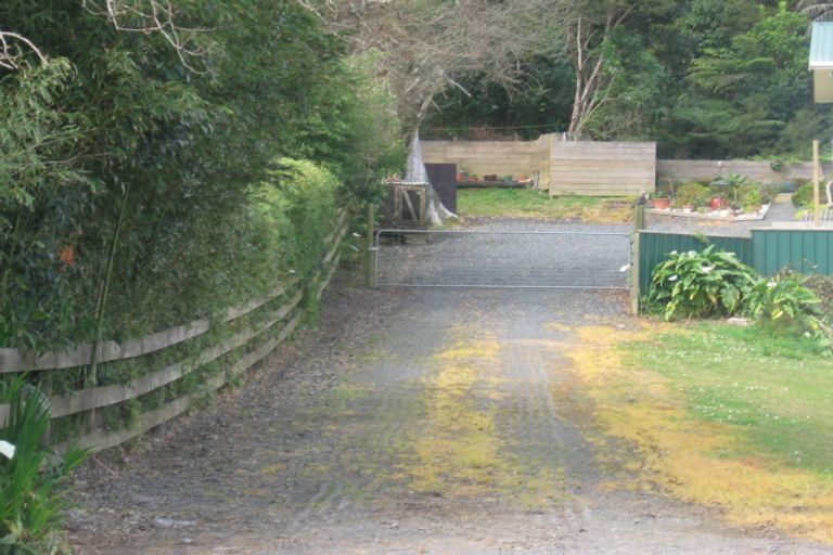 Photo of property in 1428 Rings Road, Coromandel, 3506