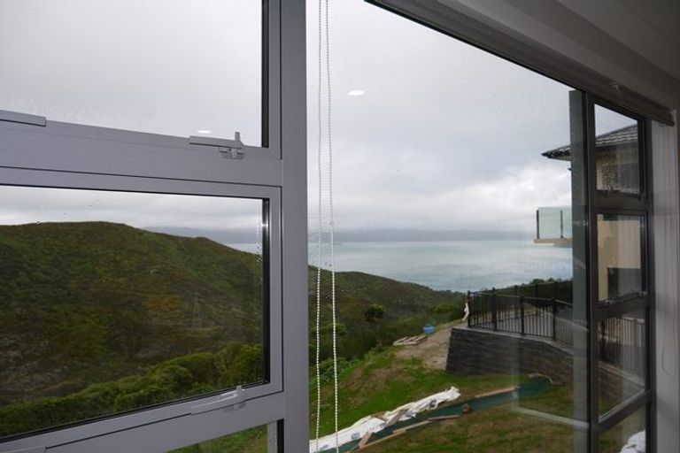 Photo of property in 25 Grumman Lane, Newlands, Wellington, 6037