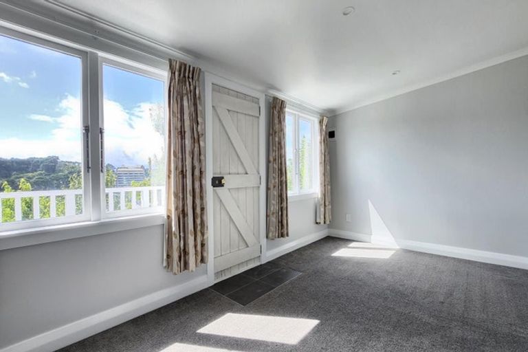 Photo of property in 126 Wallace Street, Mount Cook, Wellington, 6021