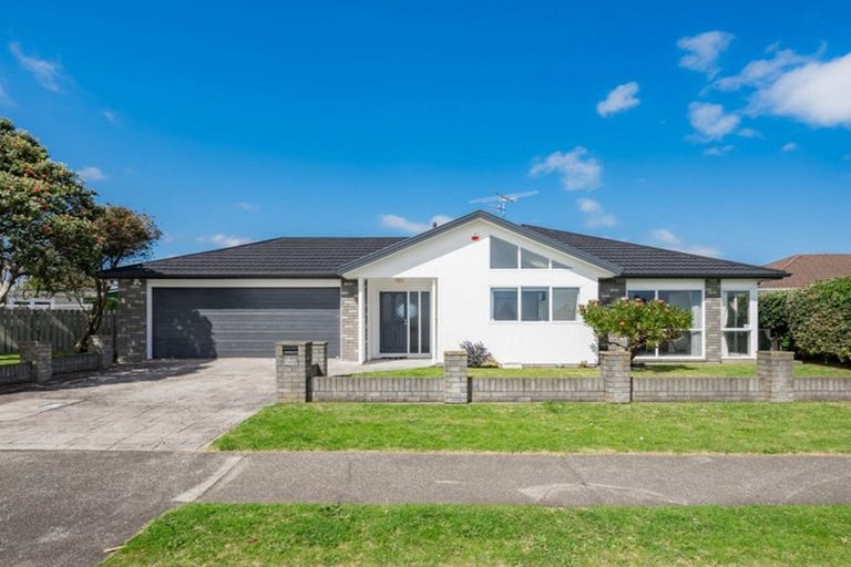Photo of property in 300 Manly Street, Paraparaumu Beach, Paraparaumu, 5032