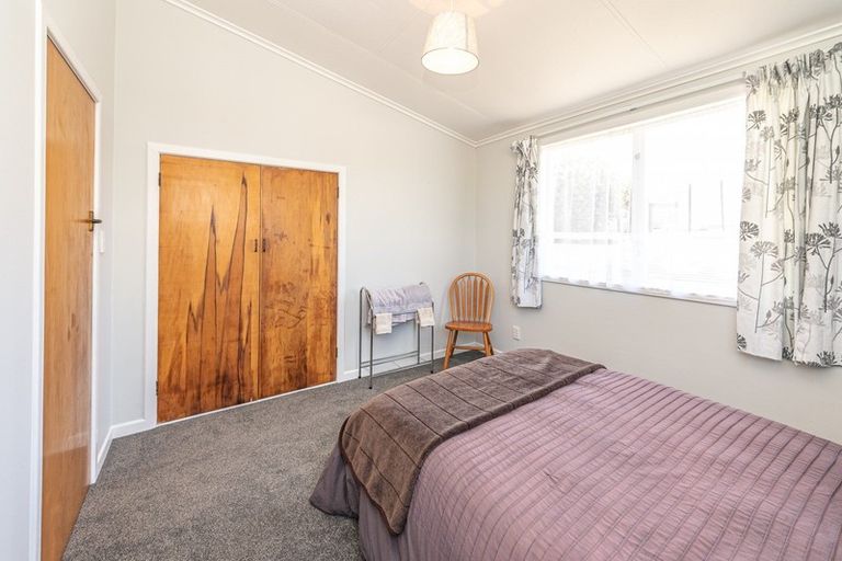 Photo of property in 18 Murch Place, Tawhero, Whanganui, 4500
