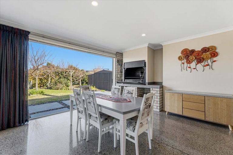 Photo of property in 16 Vantage Place, Omokoroa, 3114