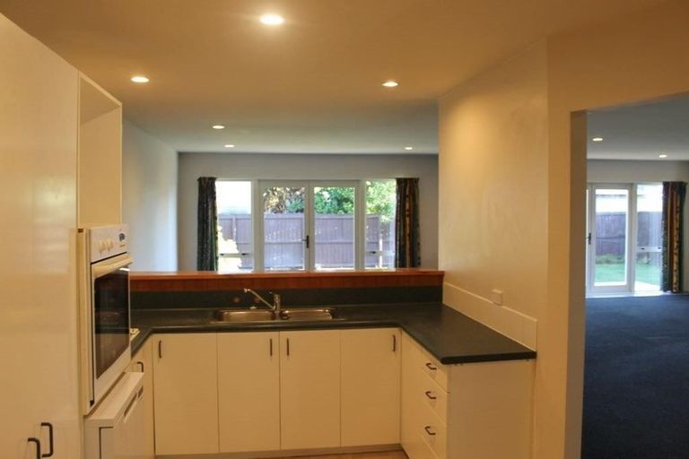 Photo of property in 51 Appleby Crescent, Burnside, Christchurch, 8053