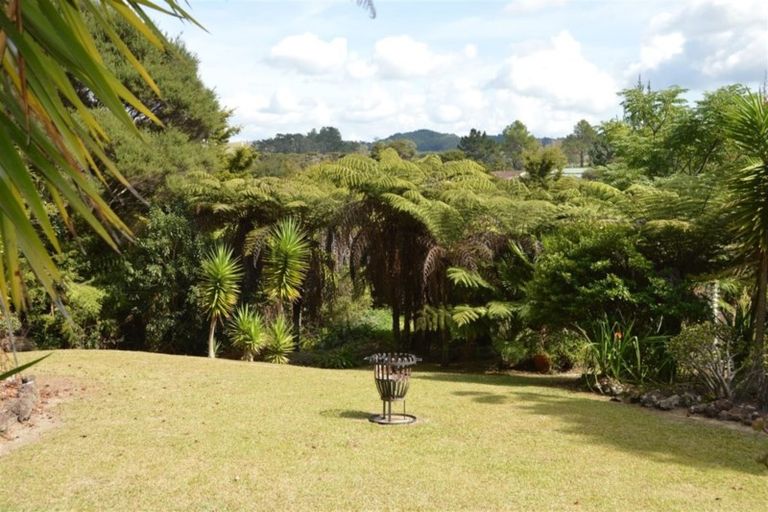 Photo of property in 36 Falls View Road, Haruru, 0204