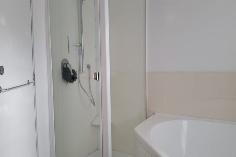 Photo of property in 122a Clonbern Road, Remuera, Auckland, 1050