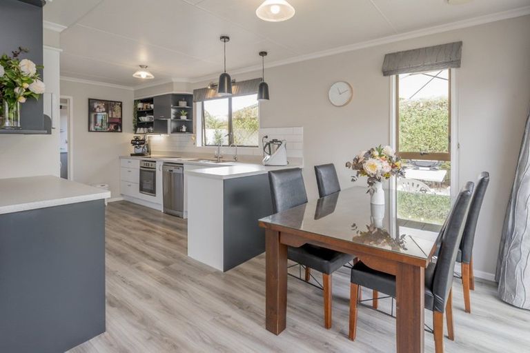 Photo of property in 14 Matipo Street, Levin, 5510