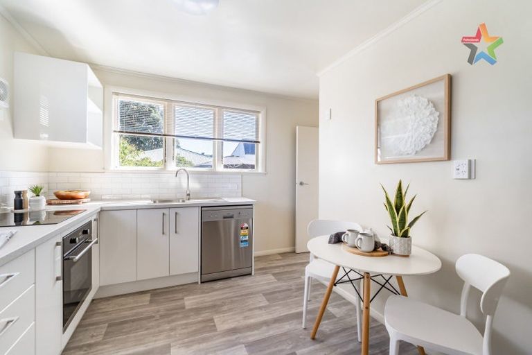 Photo of property in 213 Knights Road, Hutt Central, Lower Hutt, 5011