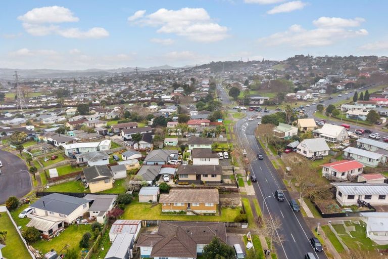 Photo of property in 90 Boundary Road, Clover Park, Auckland, 2019