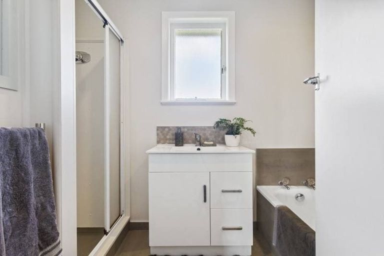 Photo of property in 77 Conroy Road, Glenbrook, Waiuku, 2681