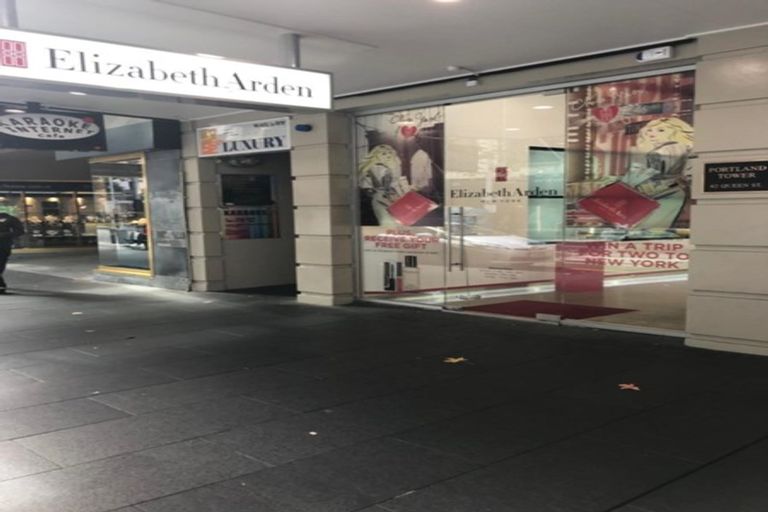 Photo of property in 62 Queen Street, Westport, 7825