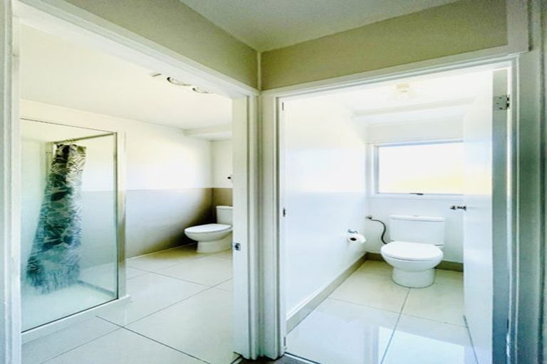 Photo of property in 4 Smedley Street, Manurewa, Auckland, 2102