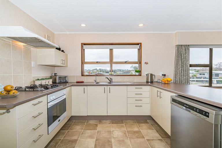 Photo of property in 19 Sandstrom Grove, Feilding, 4702