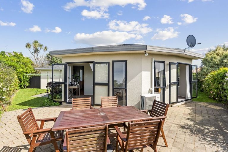 Photo of property in 3 Sandpiper Court, Paraparaumu Beach, Paraparaumu, 5032